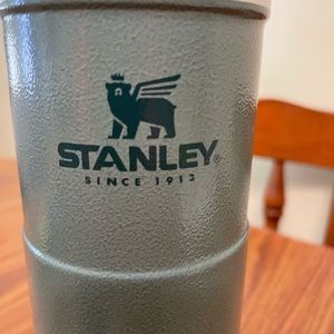 Stanley Thermos 20oz
